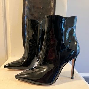 Gianvito Rossi black boots new